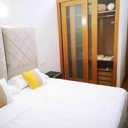 Golden Vedra Residences Pontevedra Exterior photo