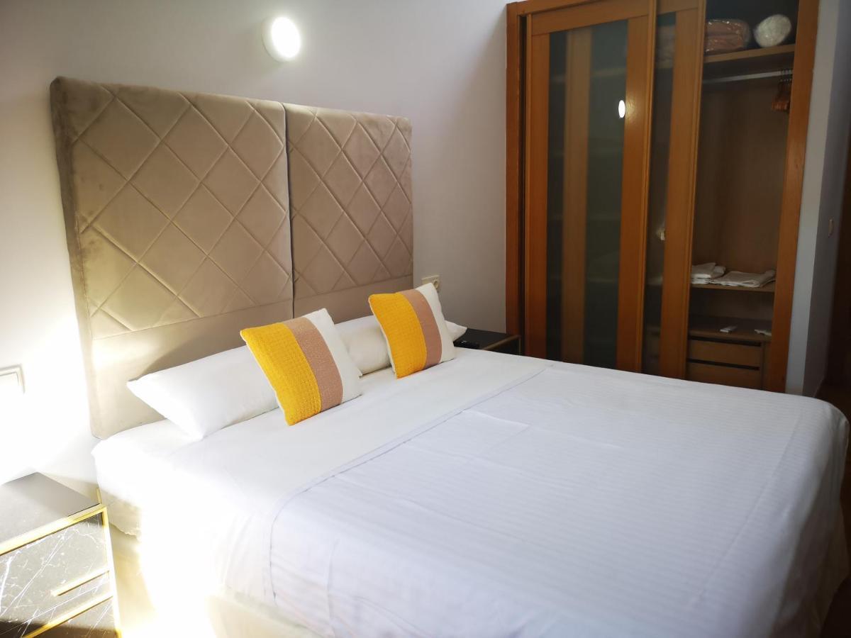 Golden Vedra Residences *