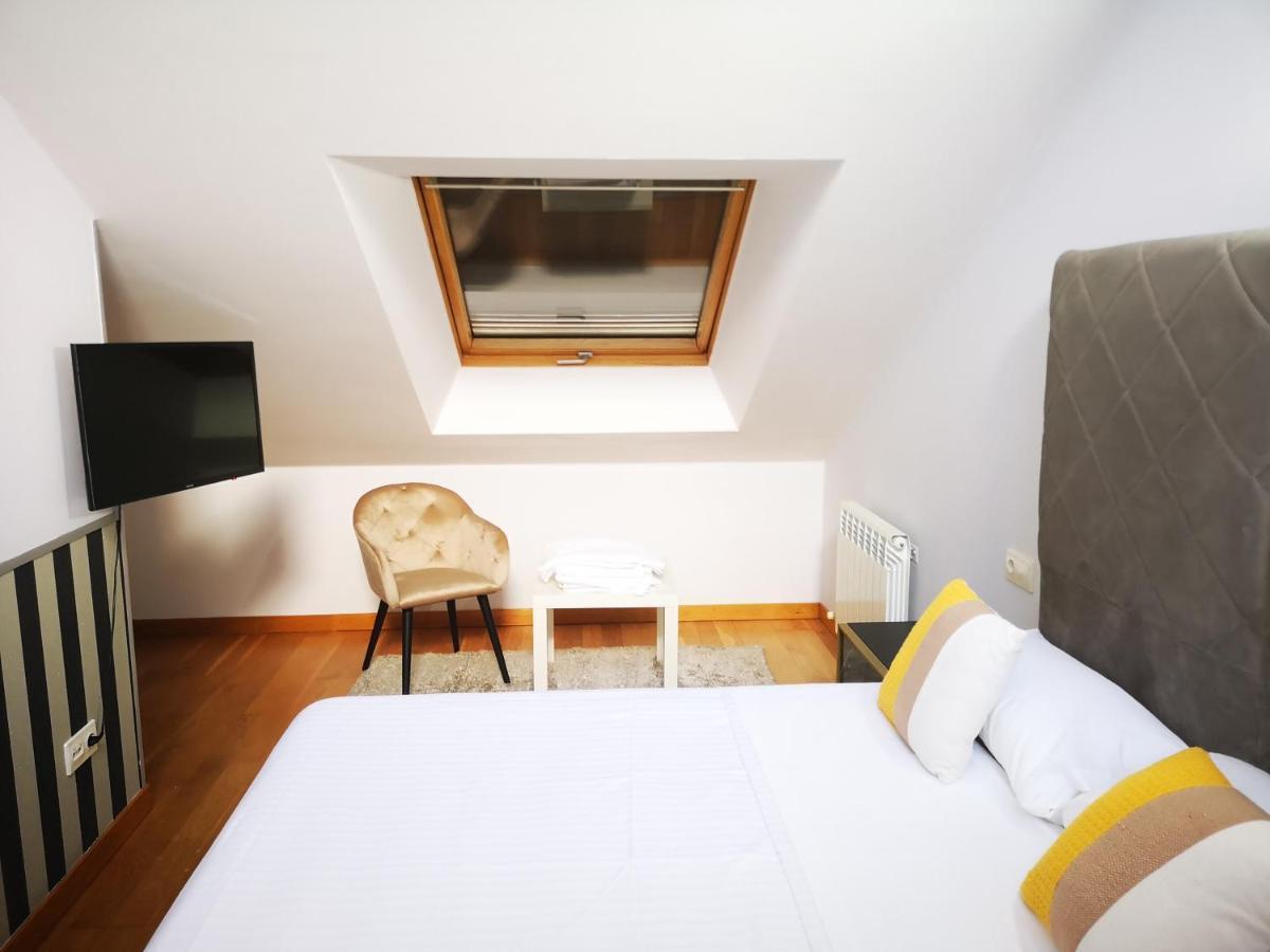 Golden Vedra Residences * Pontevedra